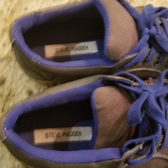 Steve Madden Sneakers Size 11 - Picture 11 of 11
